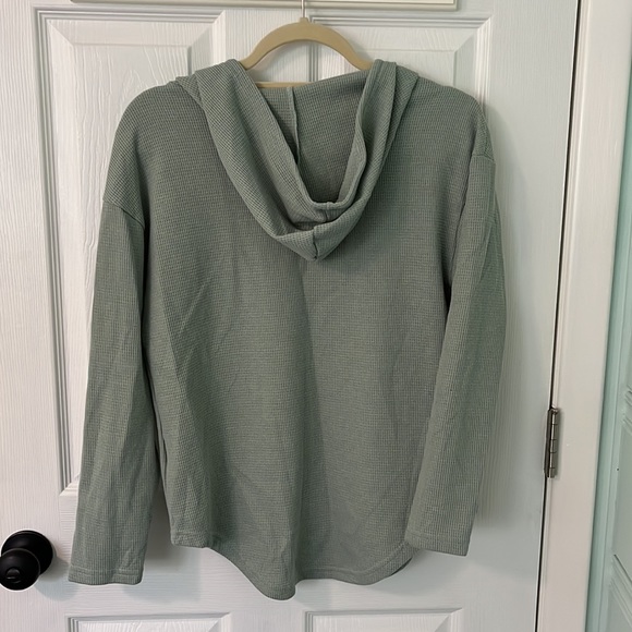 Shein waffle knit hooded top - Picture 2 of 3